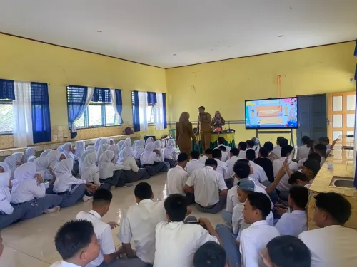 KREATIVITAS SISWA SMA NEGERI 9 LUBUKLINGGAU MELALUI KEGIATAN KOKURIKULER P5 “KREASI BARANG BEKAS”